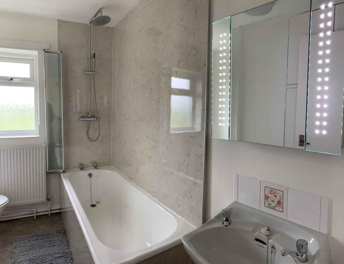 Glastonbury Glamping Wells Bagian luar foto